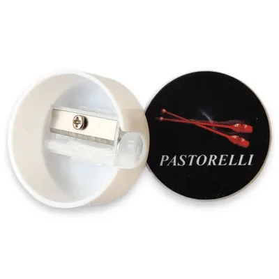 Pieštukų drožtukas su gimnastikos motyvu kuokeliai